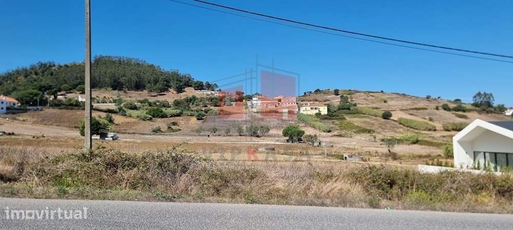 Terreno para construção de 4 moradias geminadas - Grande imagem: 3/3