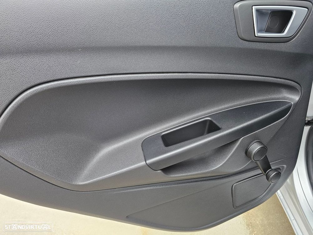 Ford Fiesta 1.0 Ti-VCT Titanium - 12