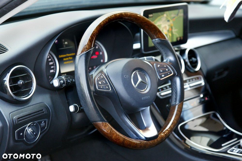 Mercedes-Benz Klasa C 250 d 9G-TRONIC - 16