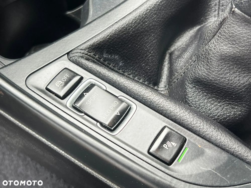 BMW Seria 1 116d DPF Edition Lifestyle - 25