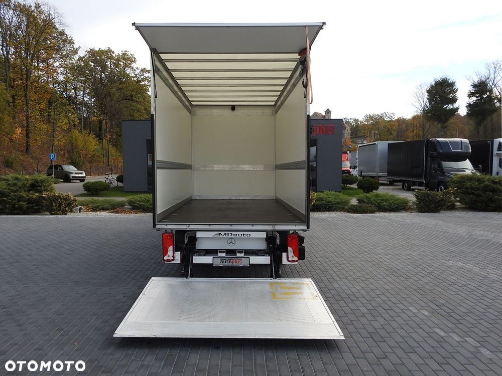 Mercedes-Benz SPRINTER KONTENER WINDA 8 PALET KLIMATYZACJA  150KM - 12