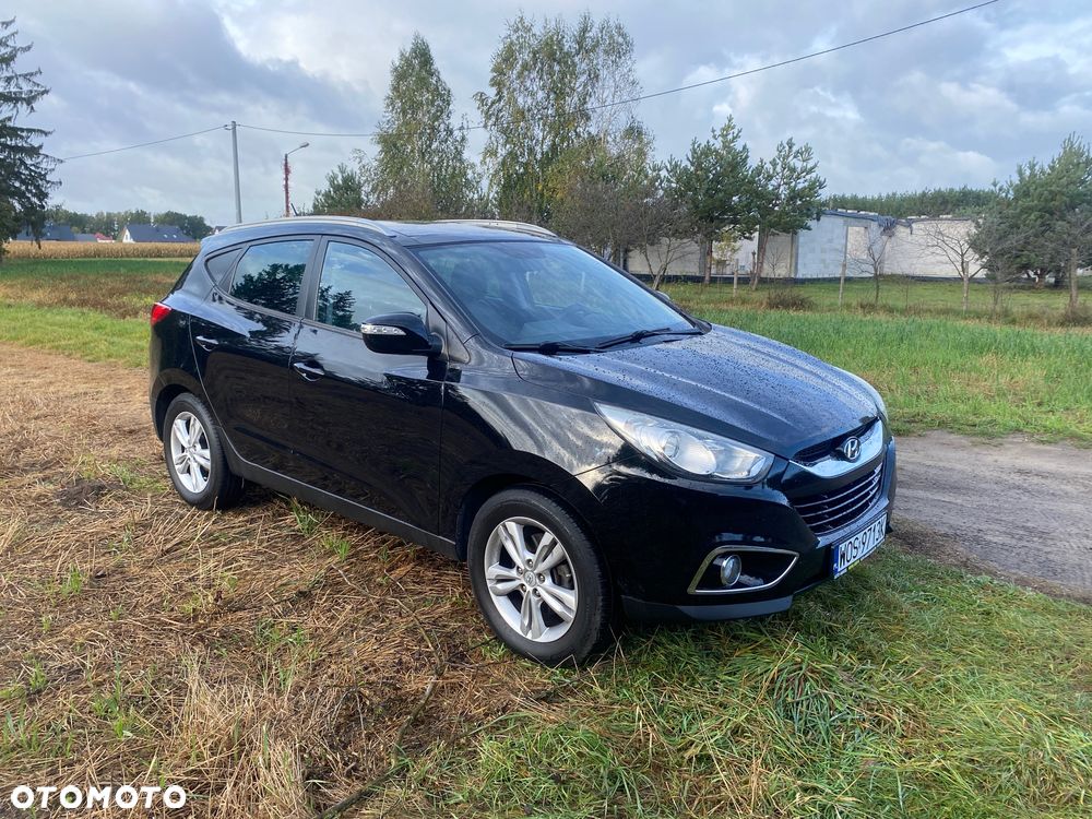 Hyundai ix35 1.7 CRDi 2WD blue Finale Silver - 28