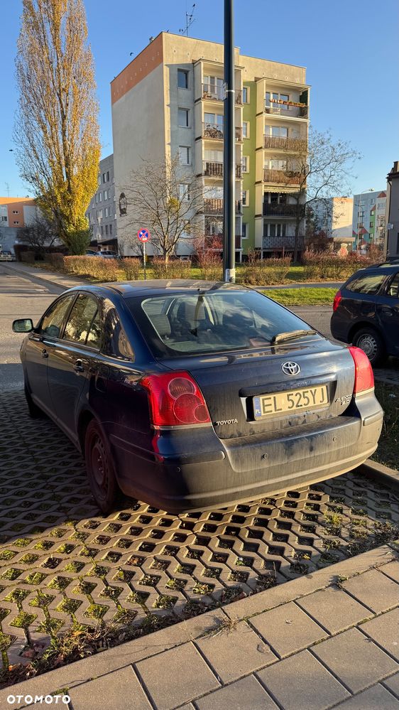 Toyota Avensis 2.0 VVT-i Prestige - 2