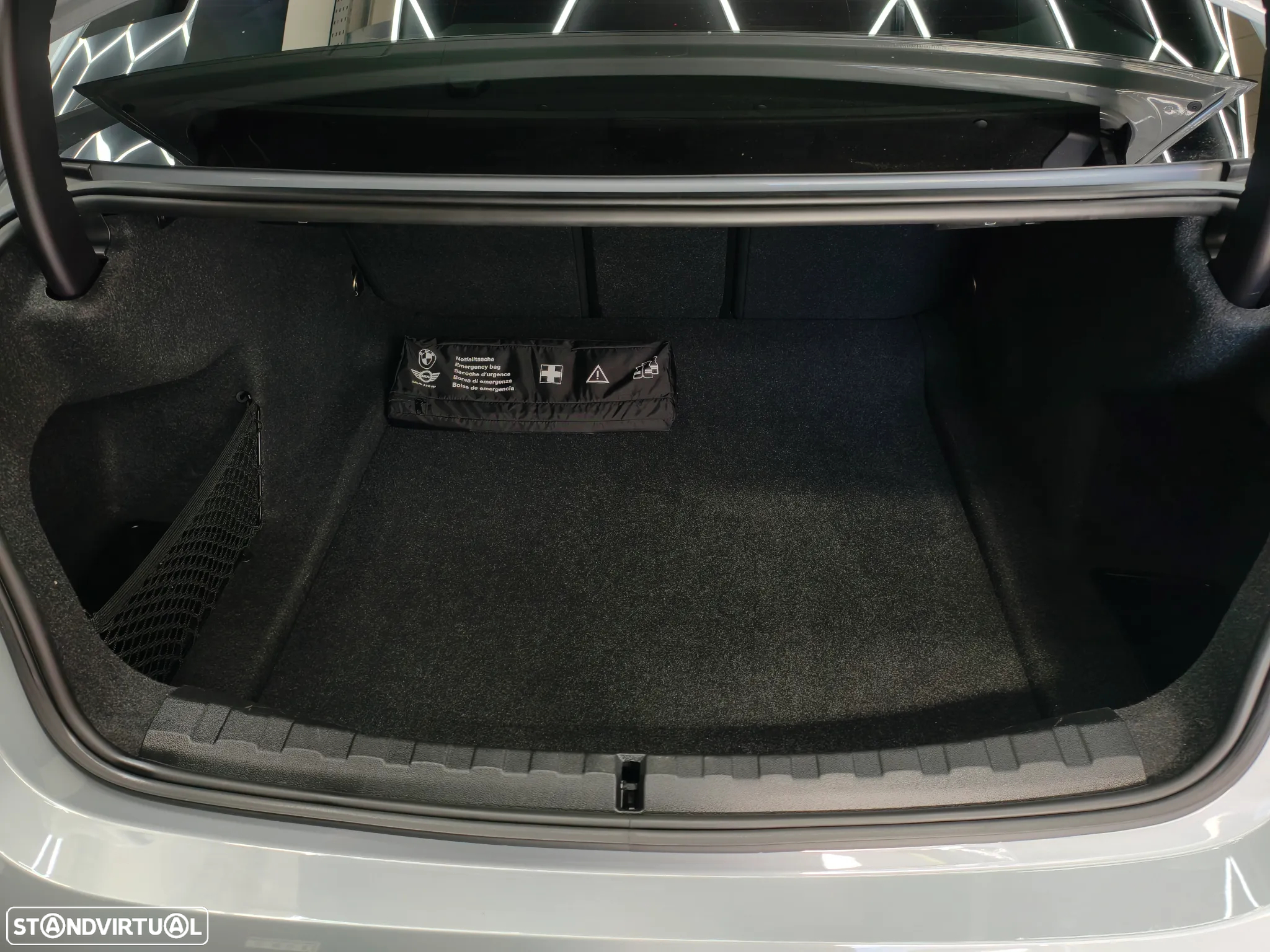BMW 320 d Pack Desportivo M Pro Auto - 52