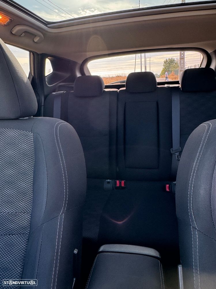 Nissan Qashqai 1.5 dCi N-Connecta 18 - 16