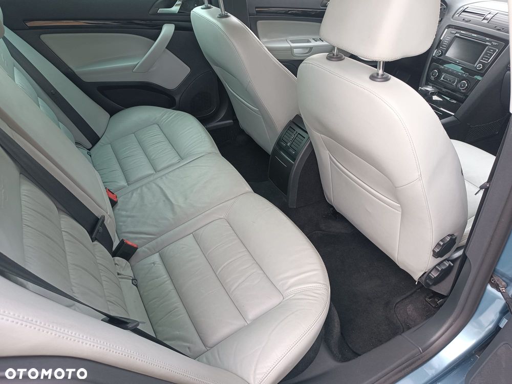 Skoda Octavia 1.8 TSI L&K DSG - 19