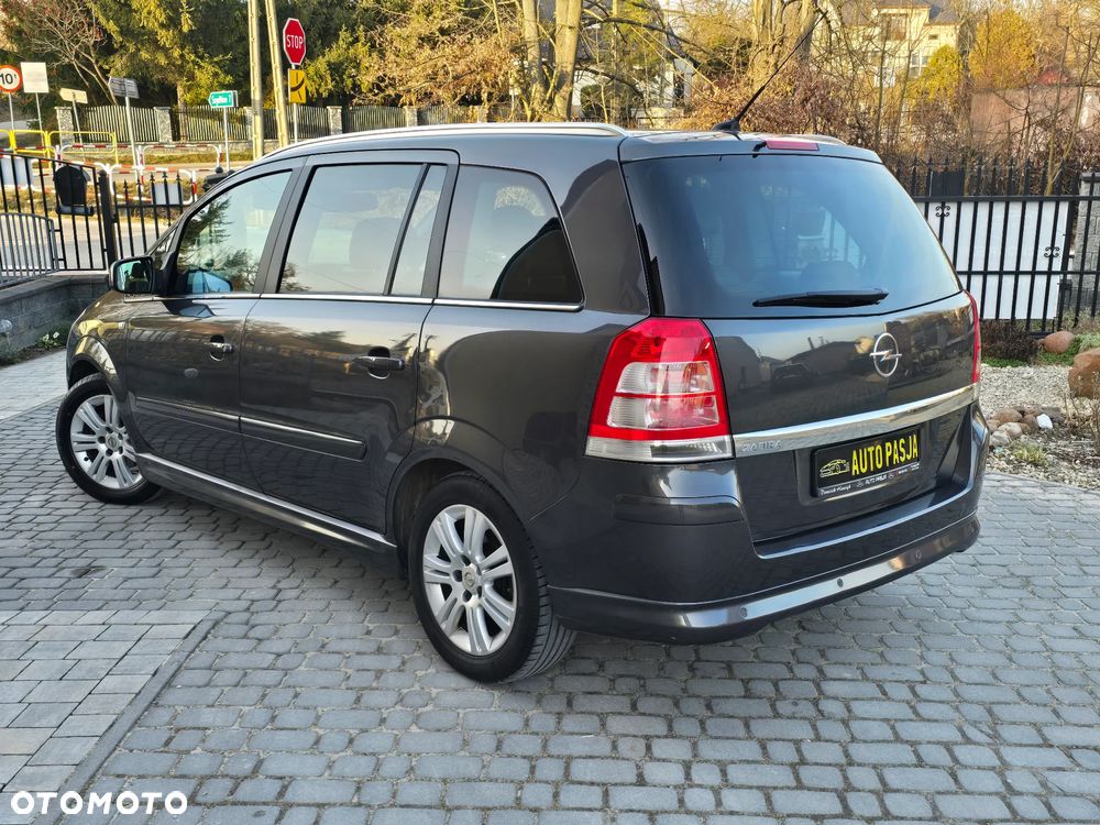 Opel Zafira 1.8 Cosmo - 13
