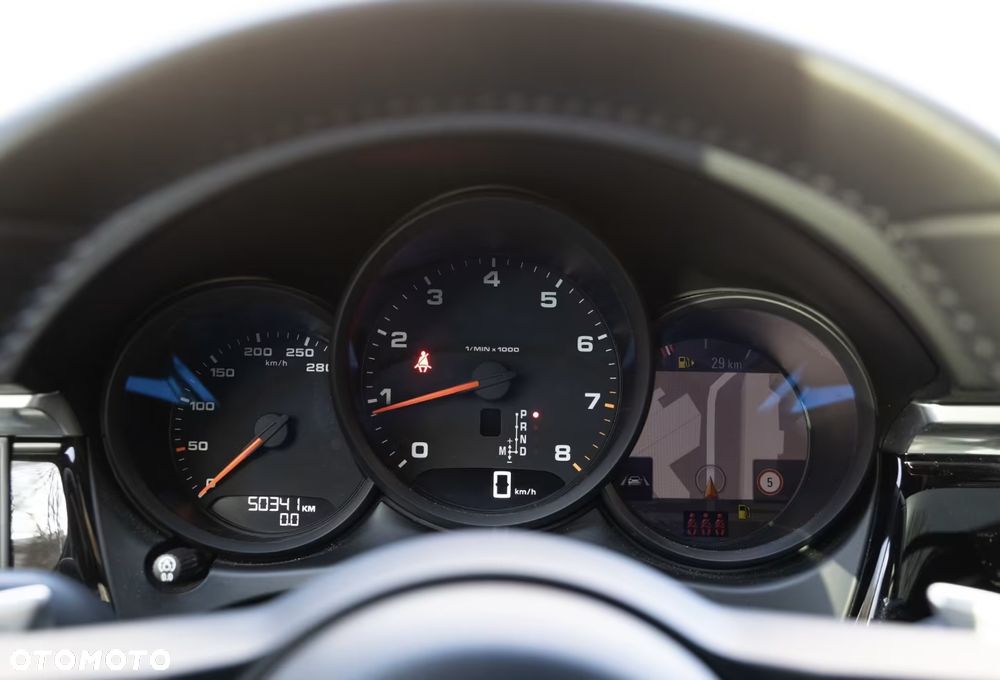 Porsche Macan - 17
