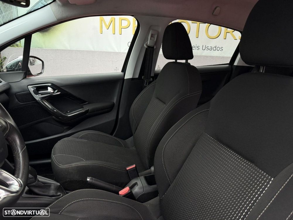 Peugeot 208 1.6 BlueHDi Allure - 14