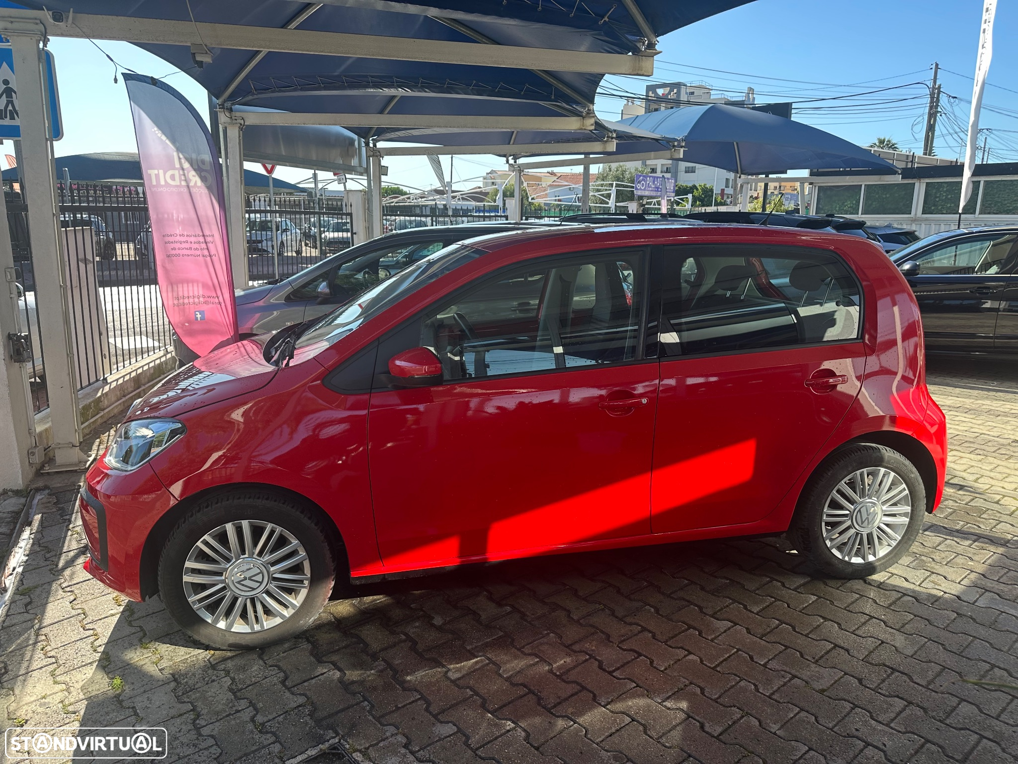 VW Up! 1.0 Move Color - 3