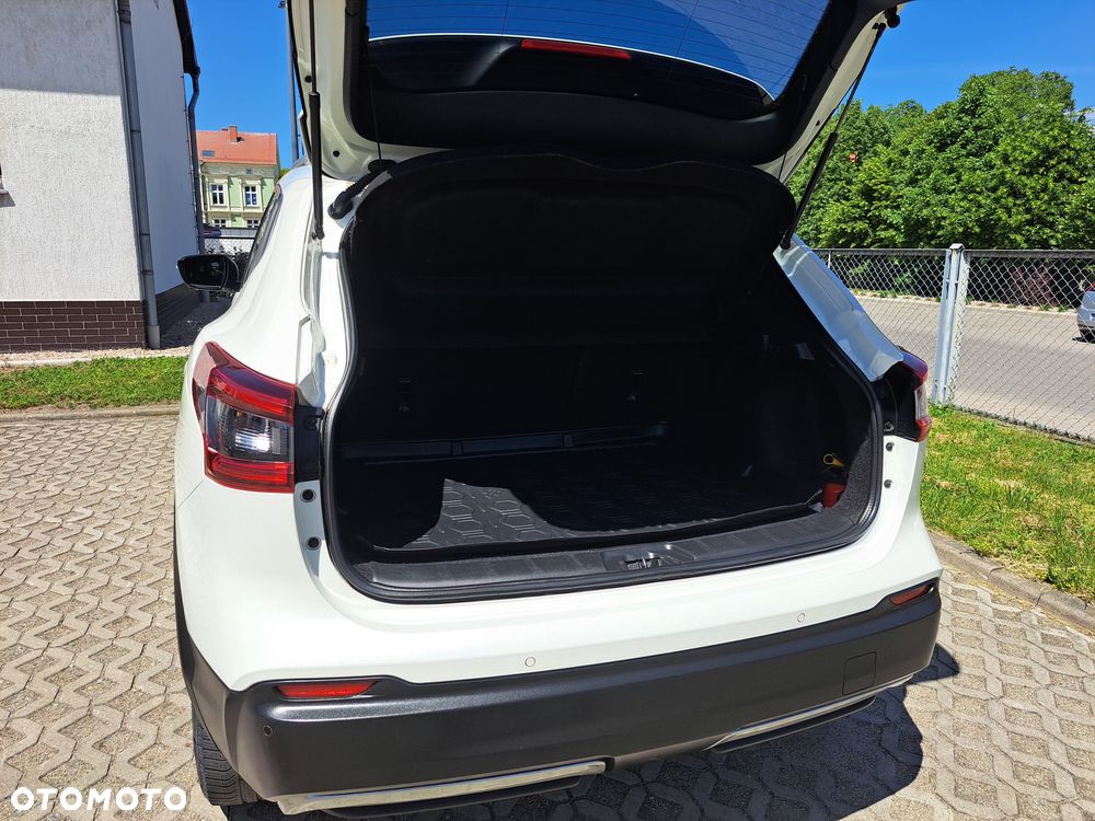 Nissan Qashqai 1.3 DIG-T N-Connecta - 12