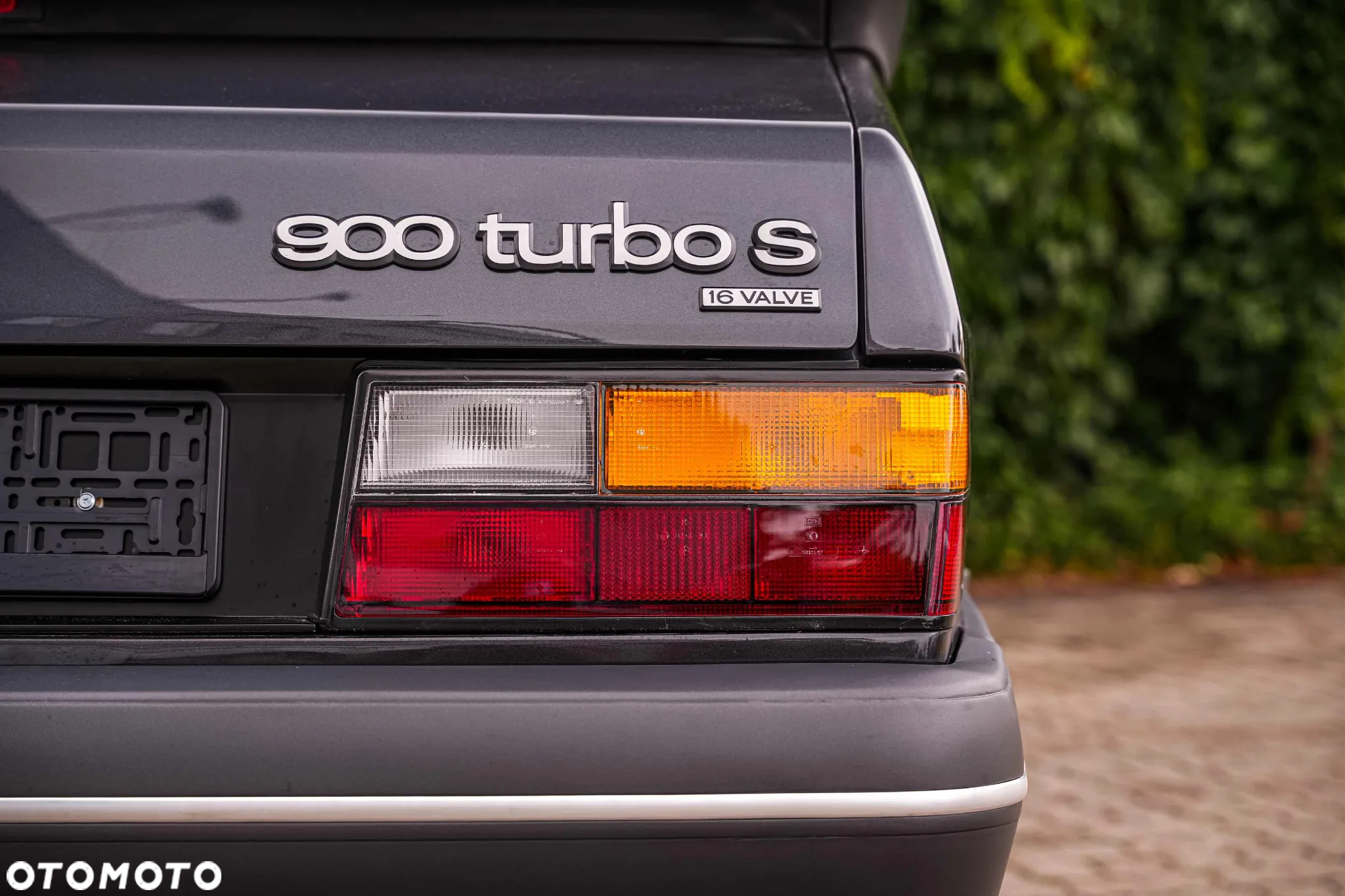 Saab 900 - 12