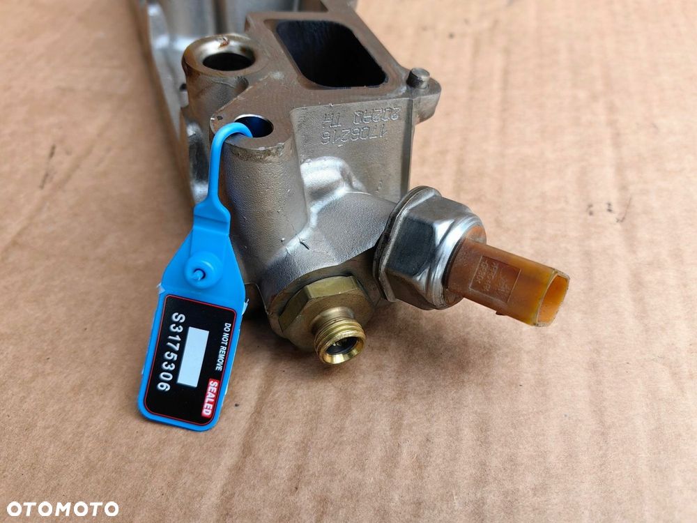 Listwa paliwowa VW AUDI SEAT SKODA 1.4 TFSI CAXA GK284AHBDE (5306) - 4