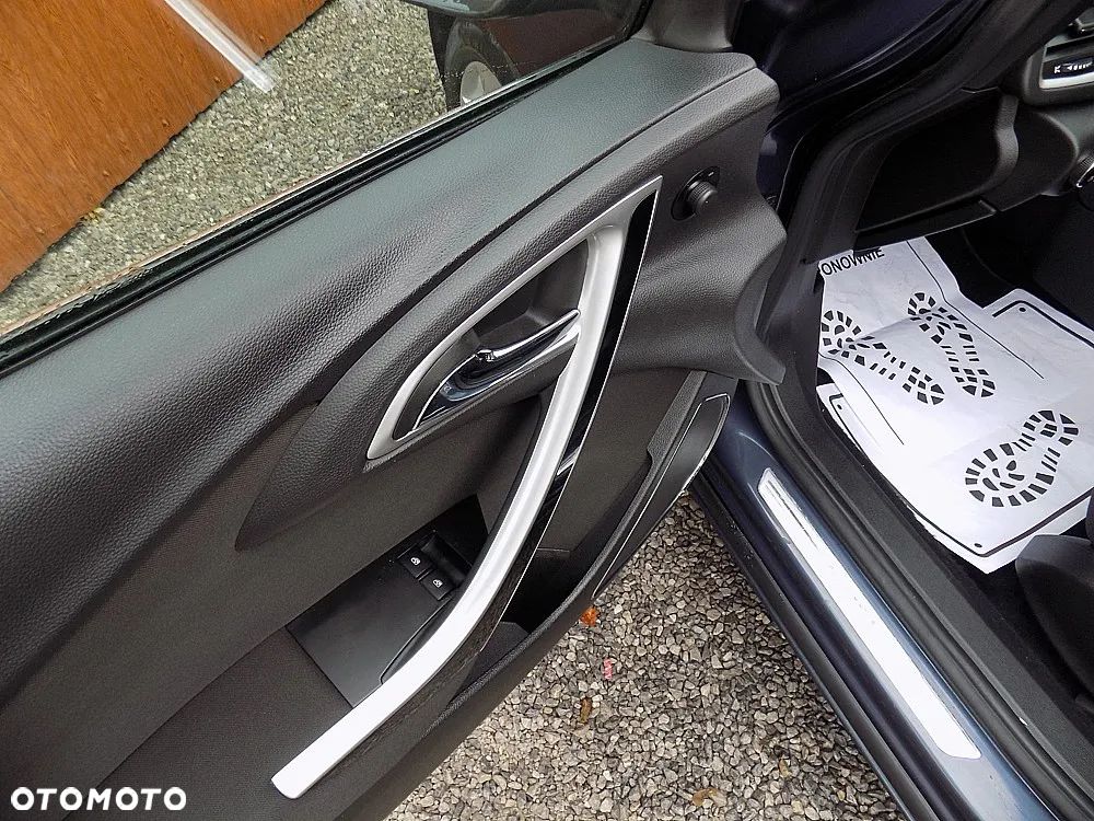 Opel Astra 1.7 CDTI DPF - 9