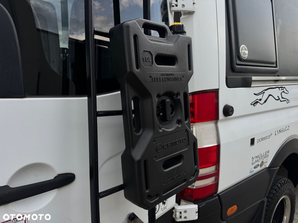 Mercedes-Benz SPRINTER - 16