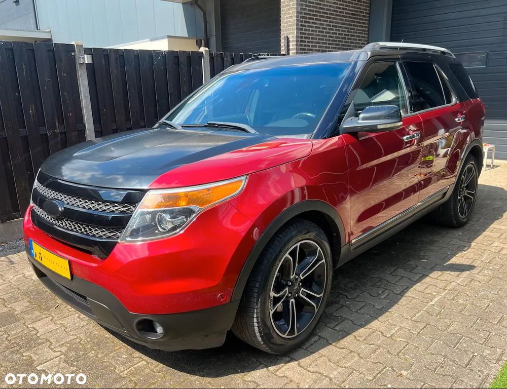 Ford Explorer - 1