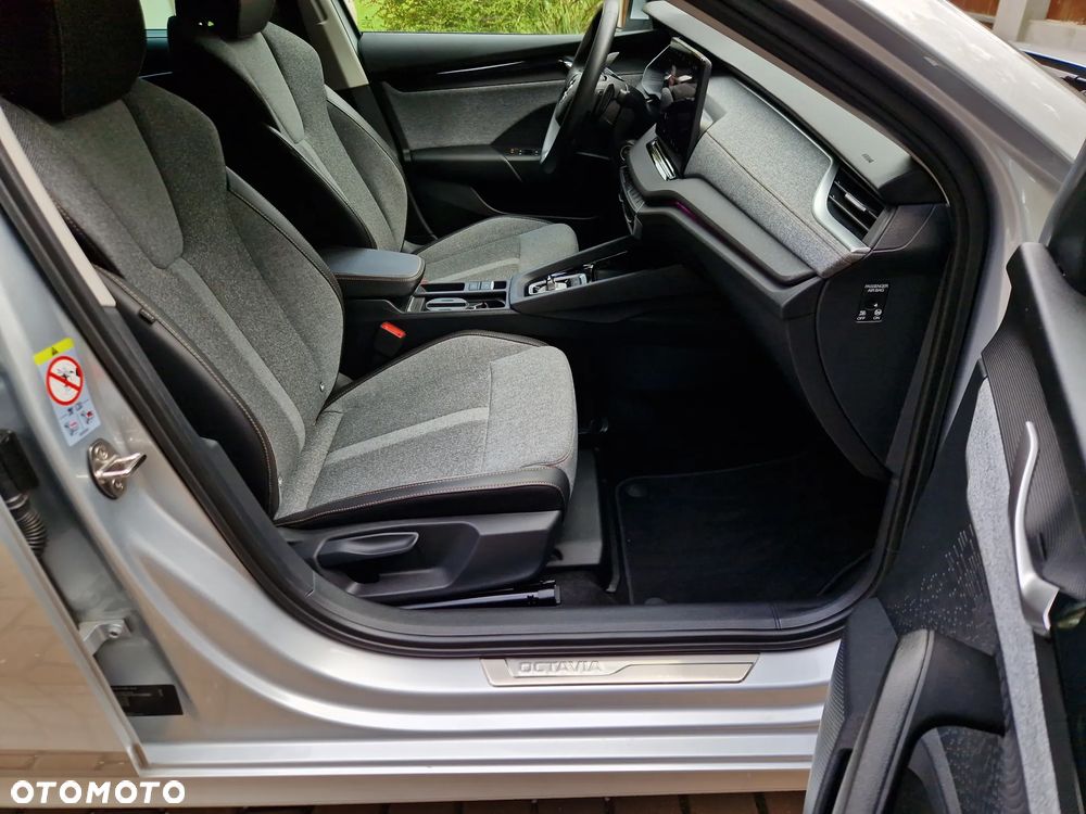 Skoda Octavia 1.5 TSI mHEV Drive Selection DSG - 9