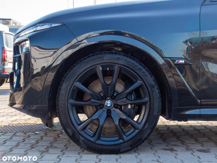 BMW X7 - 16
