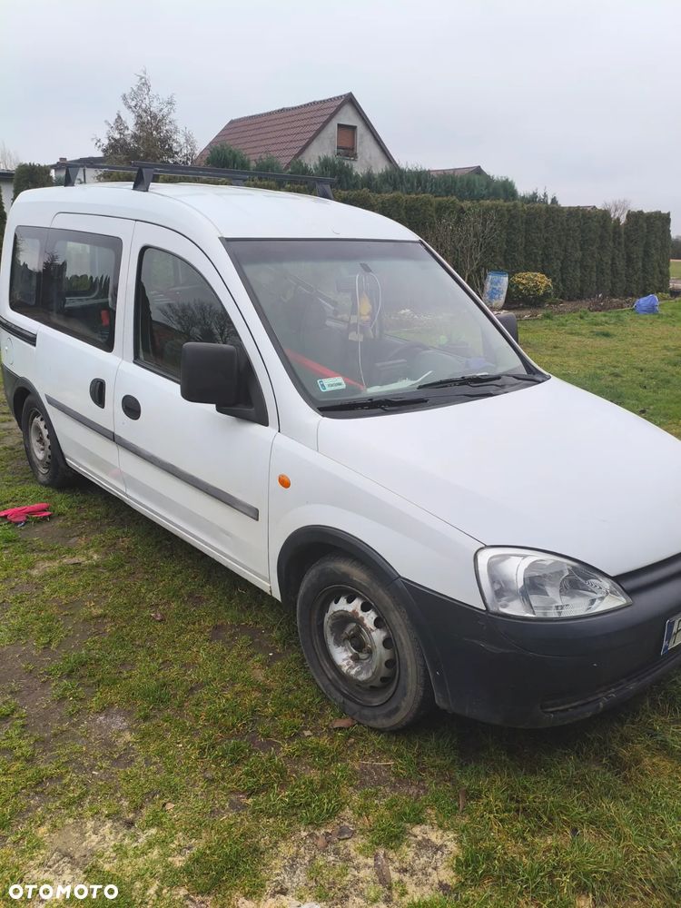 Opel Combo Tour - 1