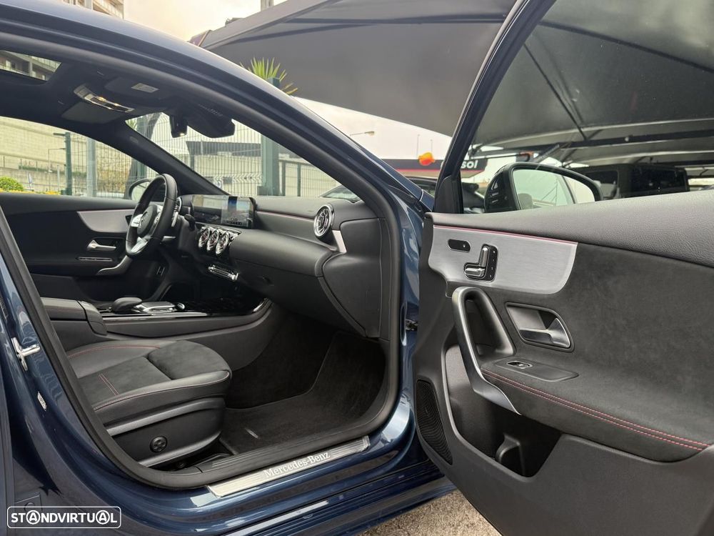 Mercedes-Benz A 250 Limousine e AMG Line - 45