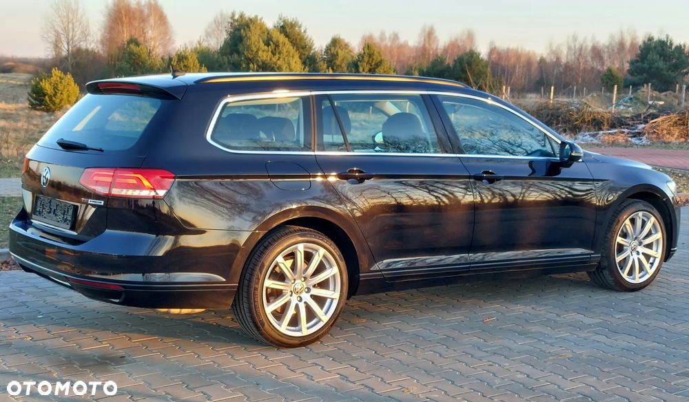 Volkswagen Passat - 20