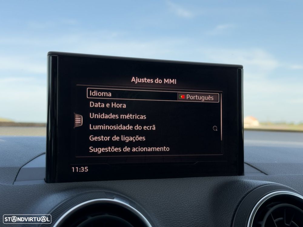 Audi Q2 30 TFSI Design - 38