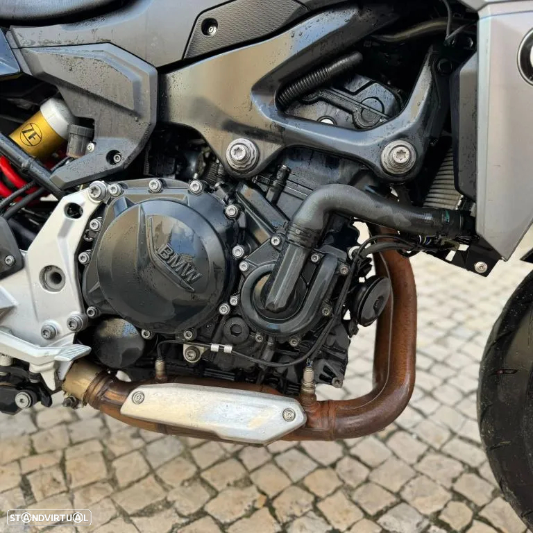 BMW F 900 R - 16
