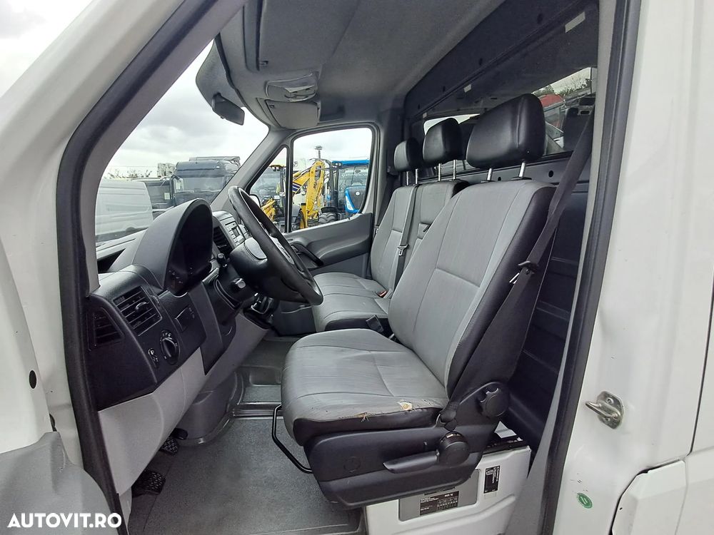 Volkswagen crafter furgon 2.0 tdi 136cp manual - 11