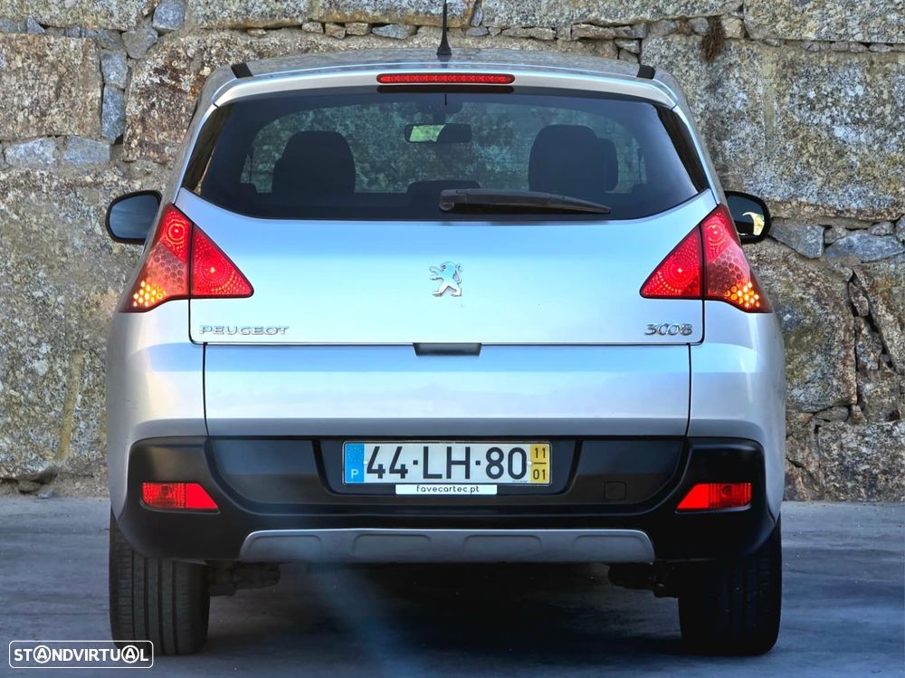 Peugeot 3008 1.6 HDi Premium JLL17 - 19