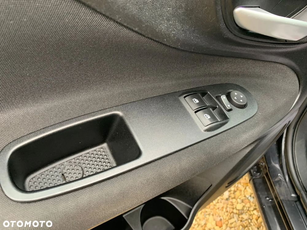 Fiat Punto 1.2 Easy Pakiet Easy Plus - 31