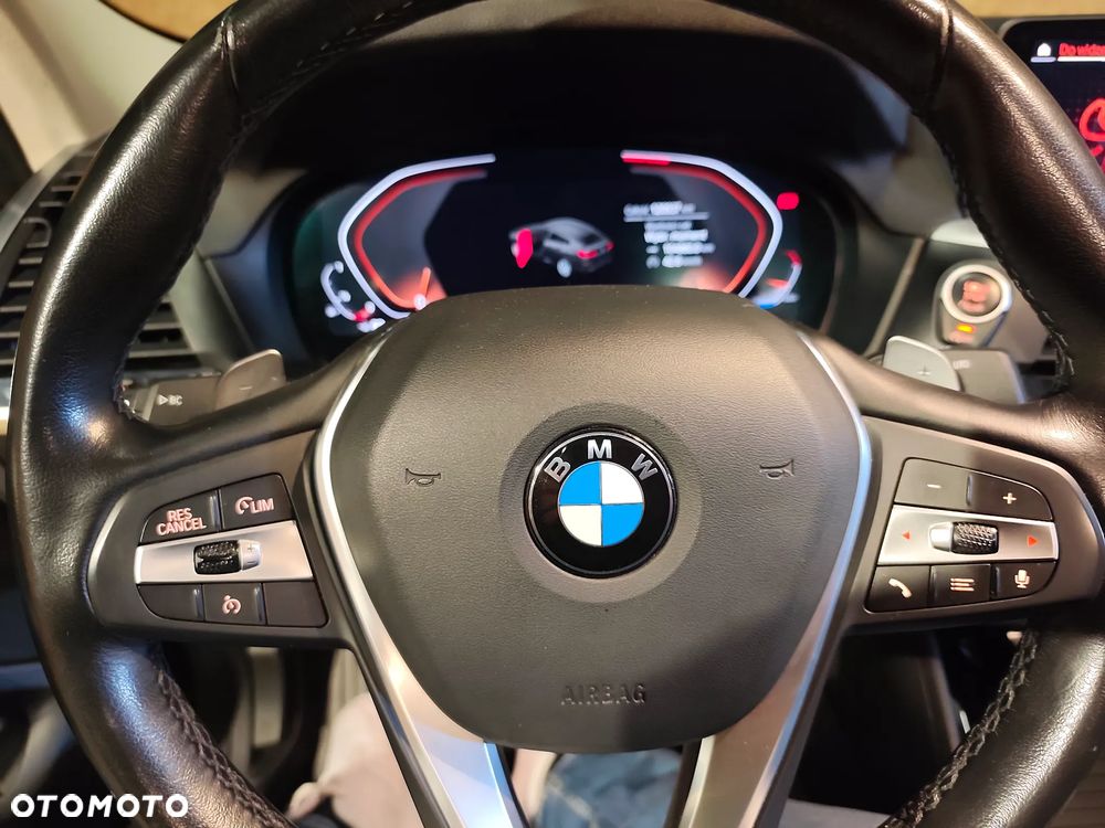 BMW X4 xDrive20i sport - 9