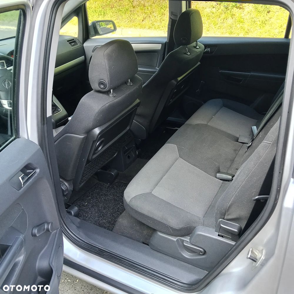 Opel Zafira 1.6 ecoFLEX Family - 27