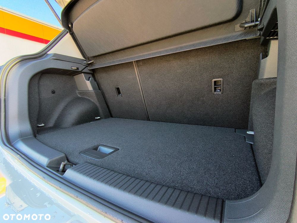 Volkswagen T-Cross 1.0 TSI Life Plus DSG - 24