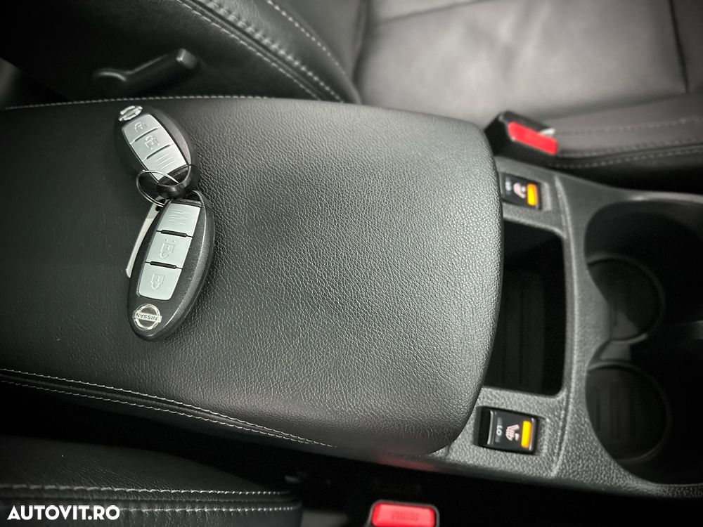 Nissan Qashqai 1.6 DCI 4 x 4 DPF tekna - 10