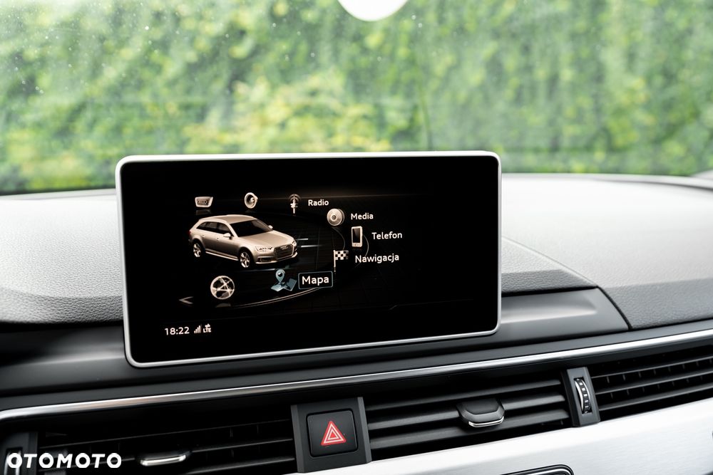Audi A4 Avant 40 TDI quattro S tronic S line - 35