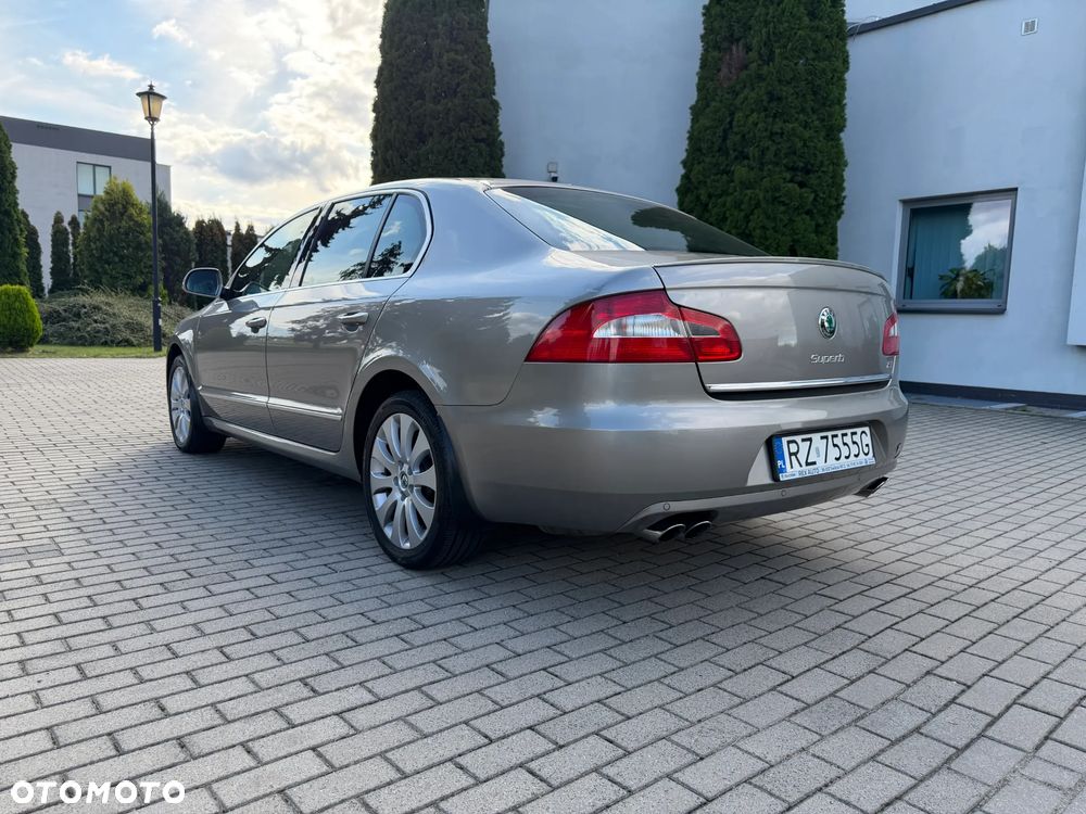 Skoda Superb 2.0 TSI Platinum DSG - 10