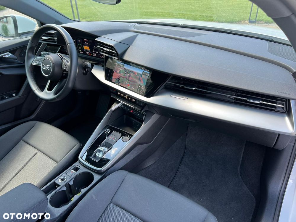 Audi A3 Sportback - 12