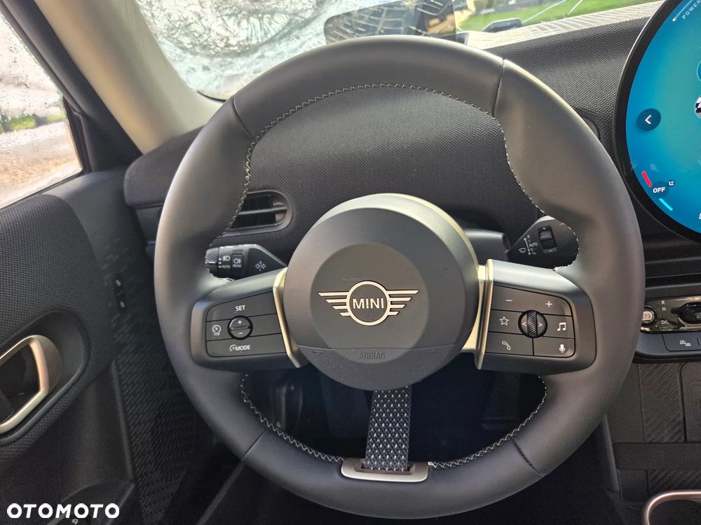 MINI Cooper S Essential Trim - 7