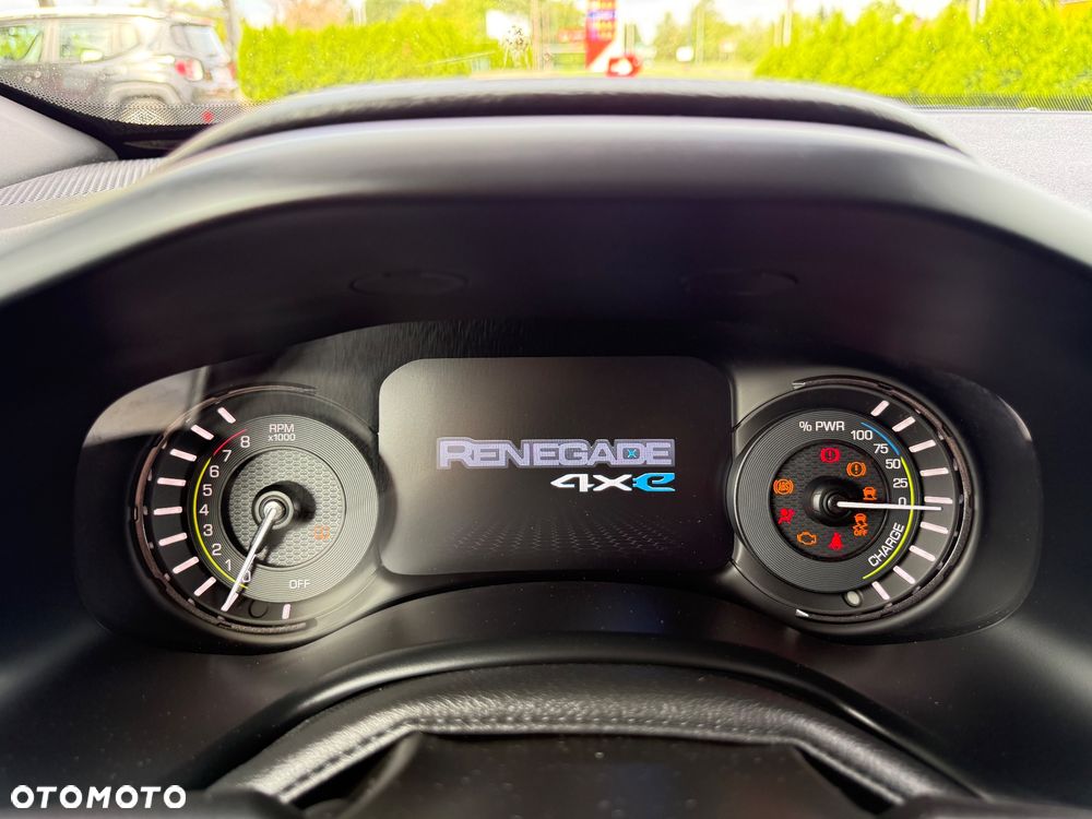 Jeep Renegade 1.3 T-GDI 4xe Automatik S - 26