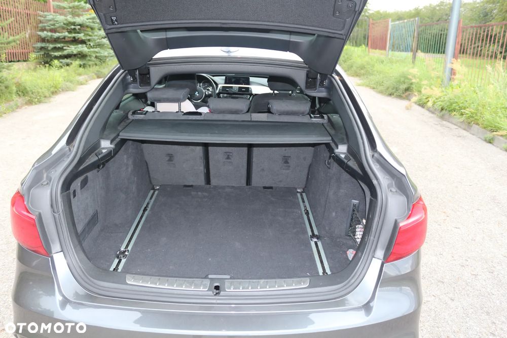 BMW 3GT 320i xDrive M Sport - 9