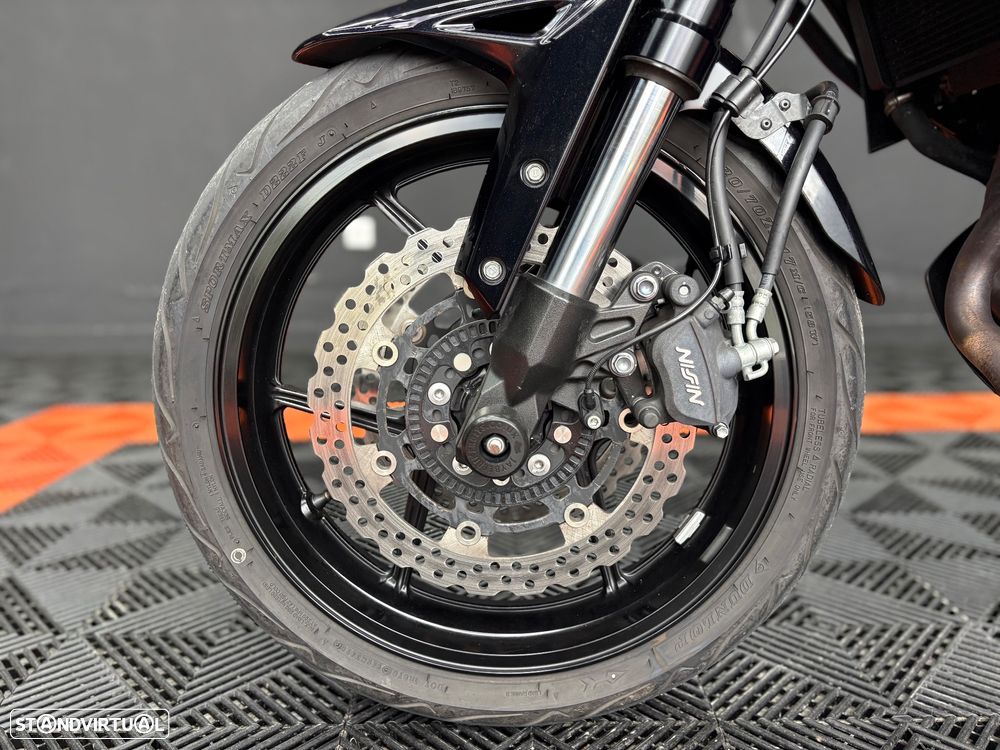 Kawasaki Versys 650 - 14