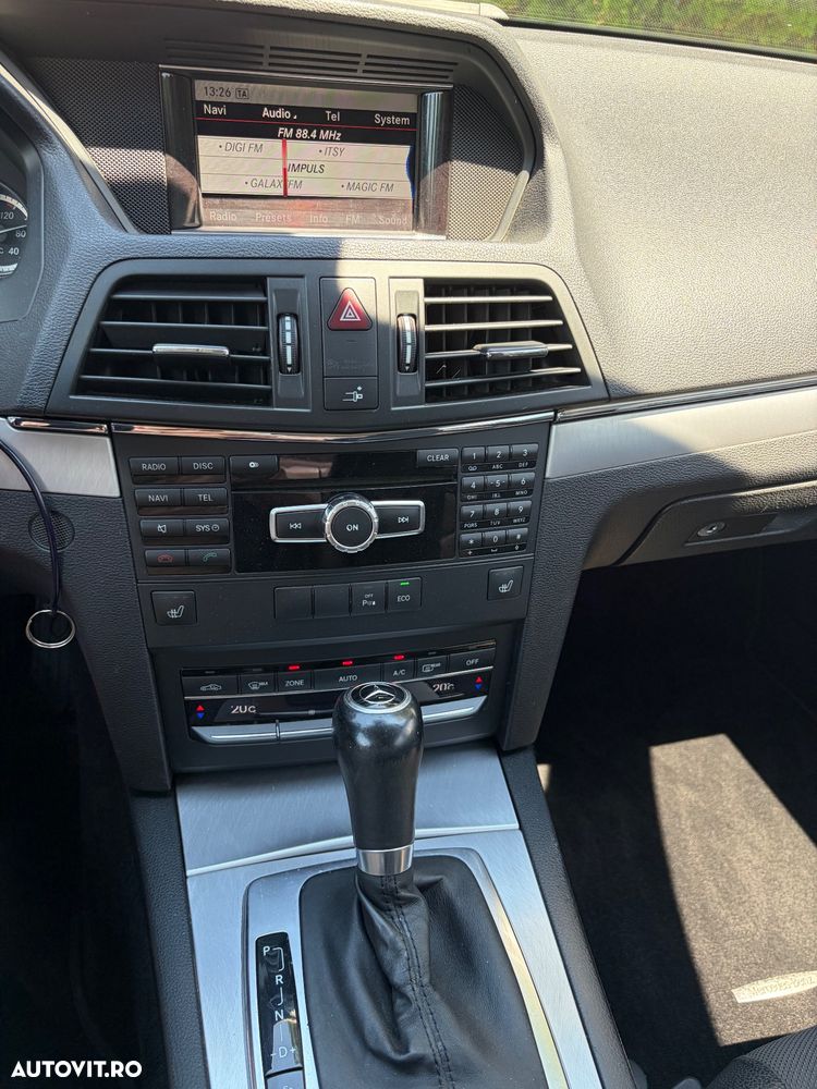 Mercedes-Benz E 220 CDI DPF BlueEFFICIENCY 7G-TRONIC Avantgarde - 9