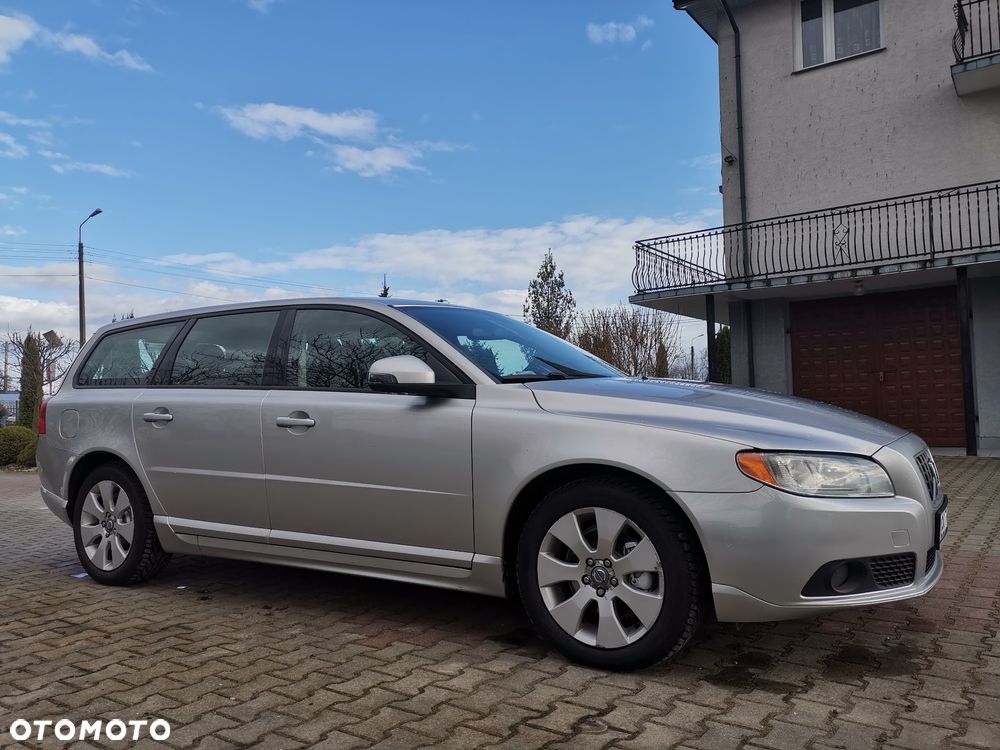 Volvo V70 2.0D Momentum - 2