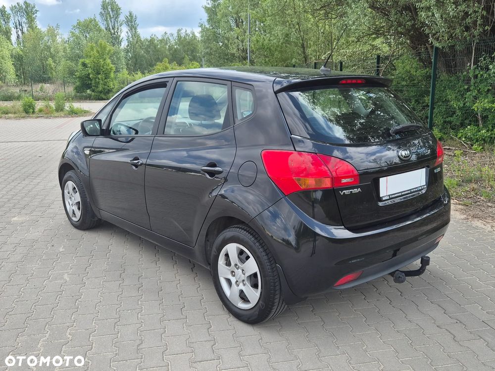 Kia Venga 1.6 Business Line - 10