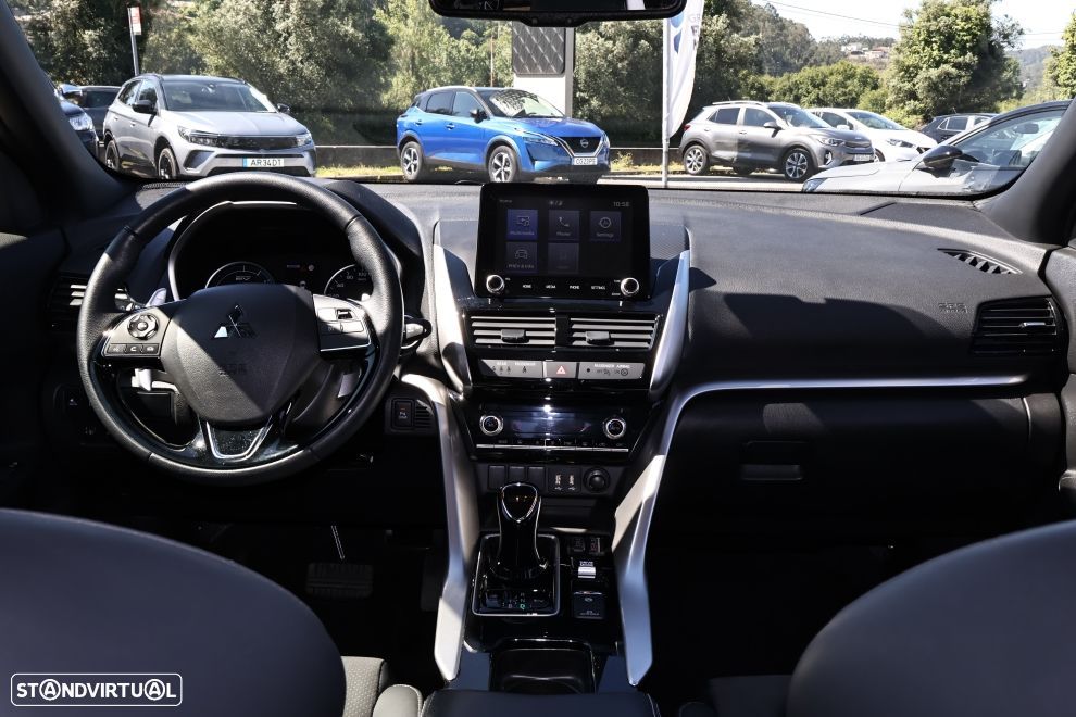 Mitsubishi Eclipse Cross 2.4 PHEV eMotion - 13