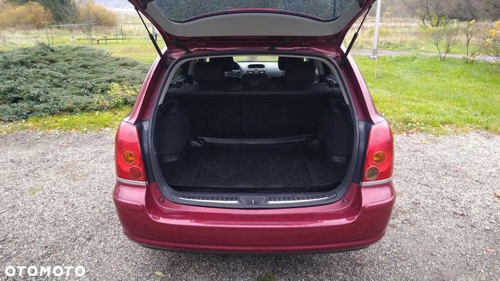 Toyota Avensis 2.0 VVT-i Sol - 14