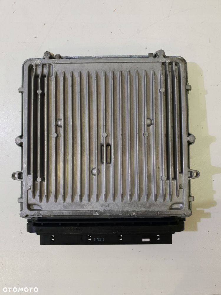 BMW F10 F11 KOMPUTER STEROWNIK SILNIKA 8518478 - 2