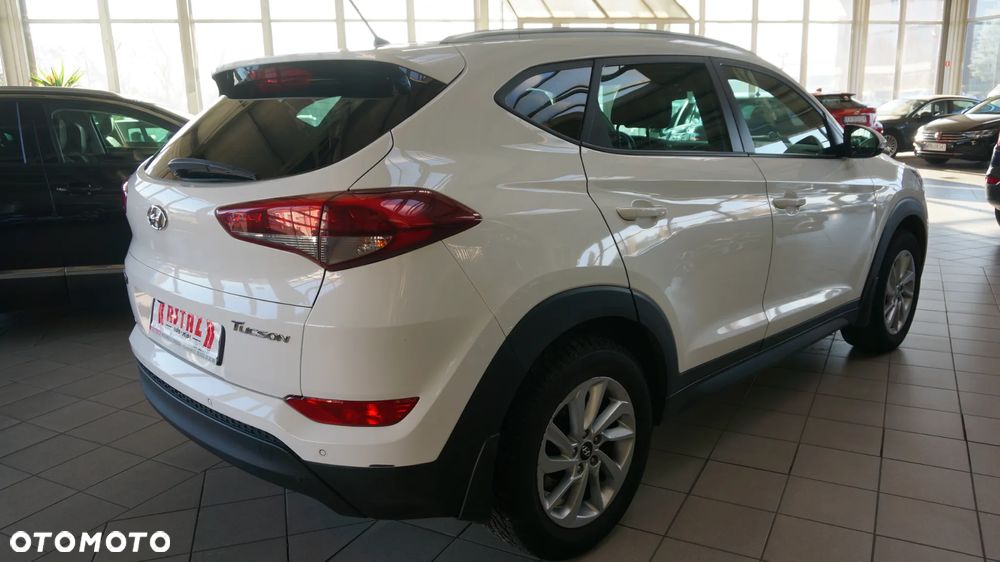 Hyundai Tucson 1.7 CRDI BlueDrive Comfort 2WD - 5