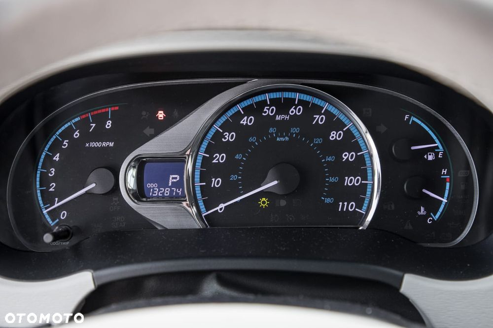 Toyota Sienna 3.5 V6 - 9