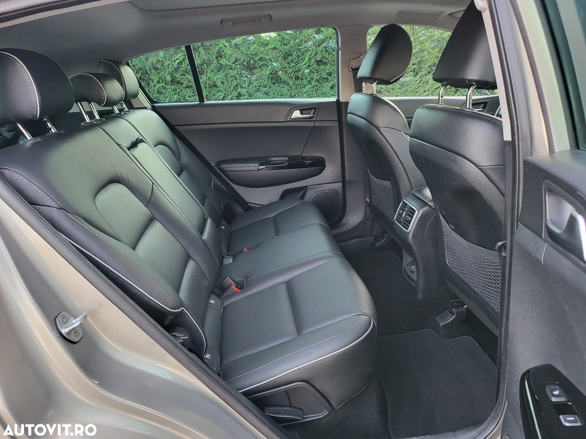 Kia Sportage 1.7 CRDI 2WD Attract - 12